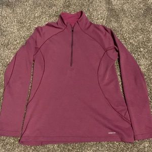 Women’s Patagonia 1/4 zip Midweight Capilene 3, plum